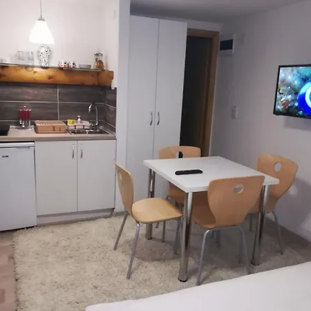Jelena Crni Vrh